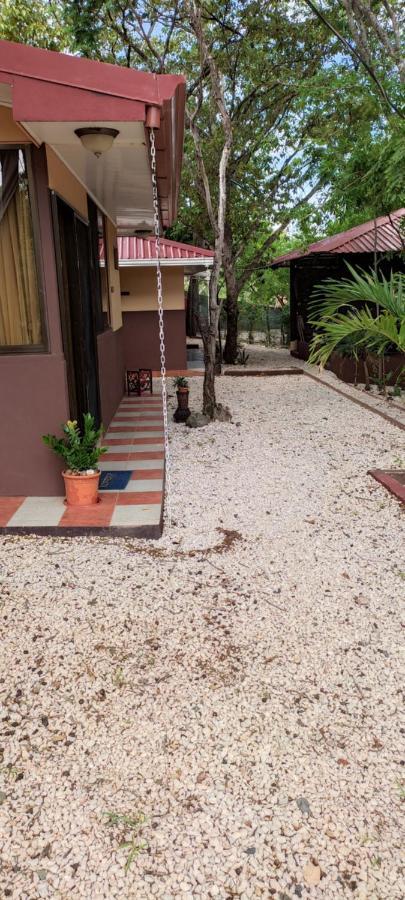 De Monos, Casitas Equipadas En Guanacaste